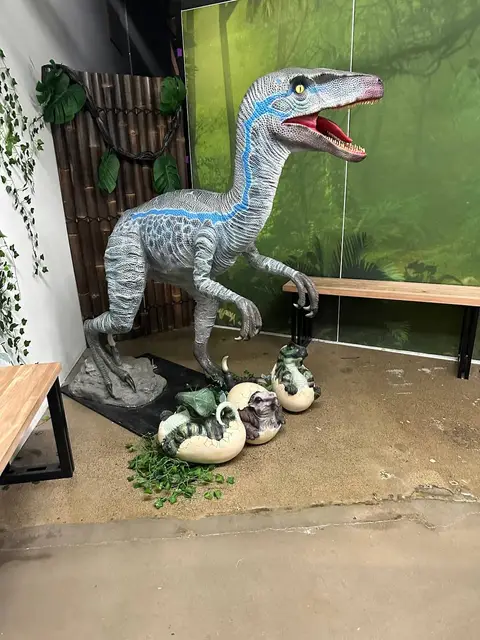 Hologram Zoo