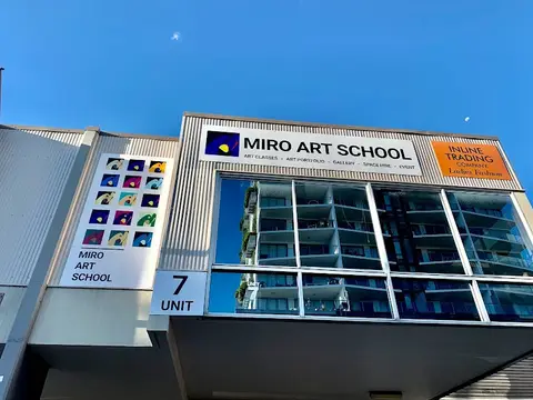Miro Art School