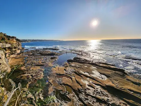 Ivo Rowe Rockpool