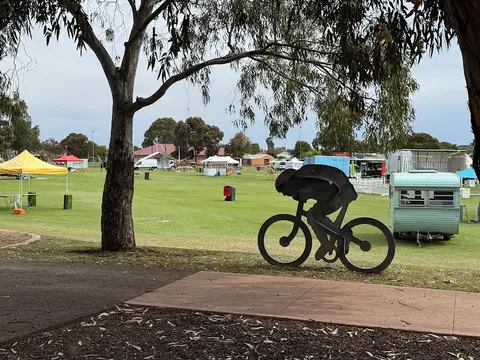 Broadview Oval Cycle Fun Track