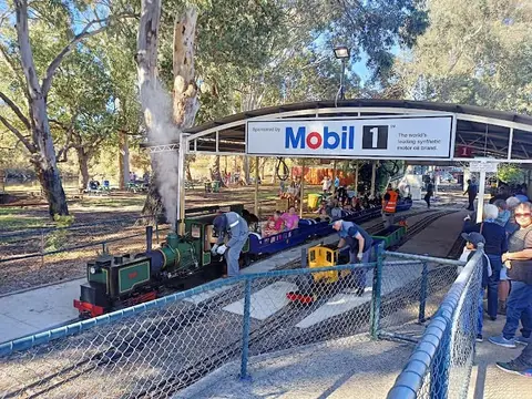Castledare Miniature Railway - Niana Station