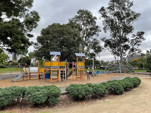 Flagstaff Gardens Playground