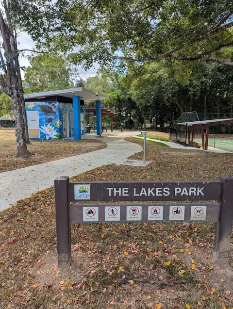 The Lakes Park (Forest Gardens)