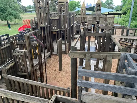 Community Playground (Albert Park)
