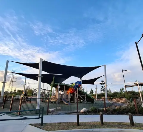 Lorikeet Park