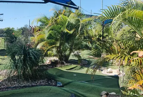 Mt Gravatt Mini Golf & Foot Golf