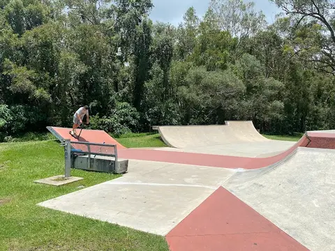 Collingwood Court Parklands skate mini ramp