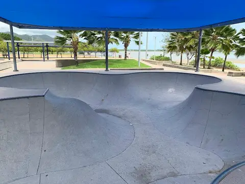 Esplanade - Skate Plaza
