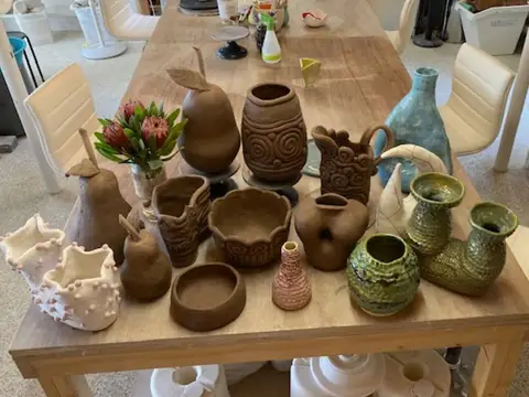 debb bee pottery
