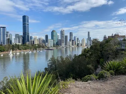 Kangaroo Point Cliffs Park (River Terrace Park)