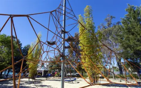 Toronto Bay Foreshore Playground
